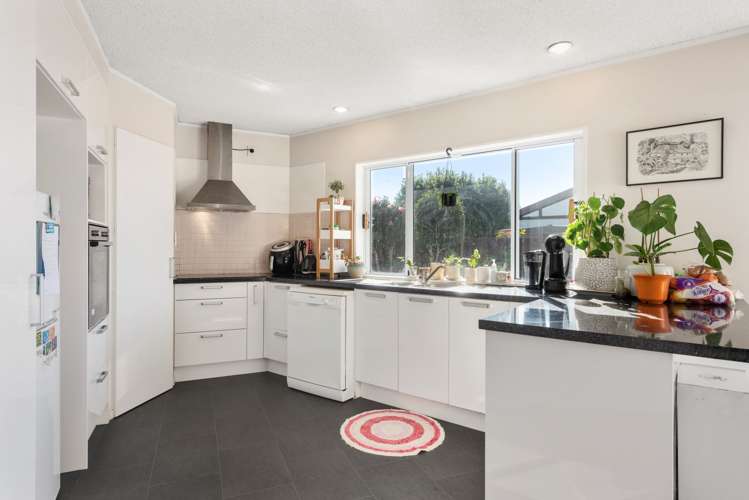 7b Marwood Place Mount Maunganui_4