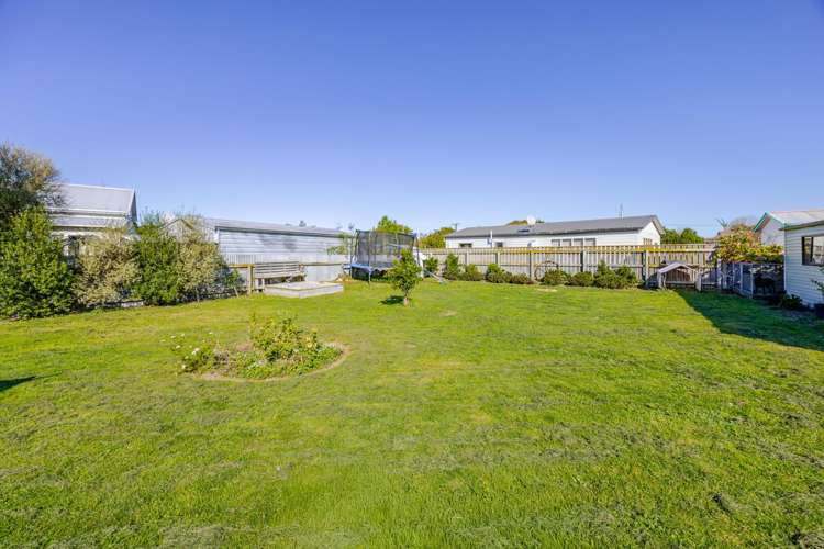 8 Russell Street Otane_16