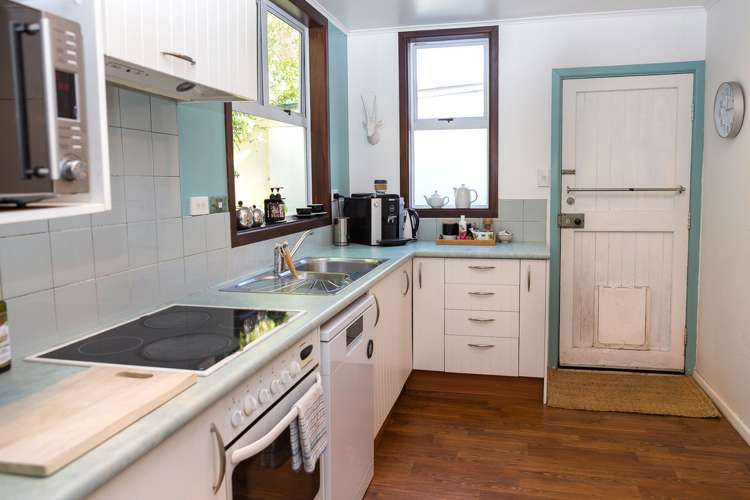 198 Helston Road Paparangi_5