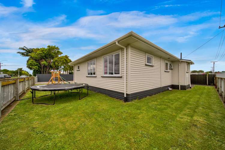 17 Hunter Street Normanby_15