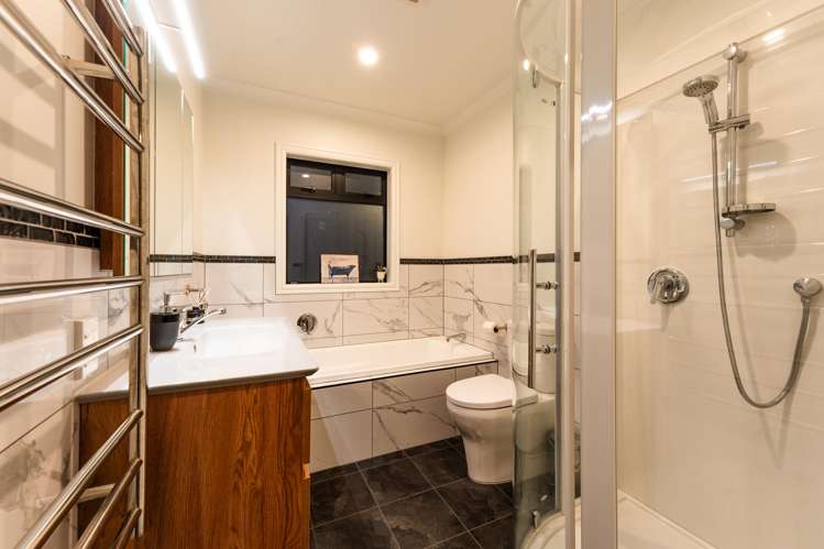 15a Kitchener Square Highfield_11