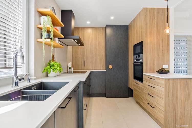 3/5 Seaside Avenue Waterview_3