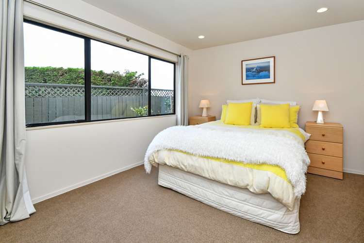 2/6 Calluna Crescent Totara Heights_12