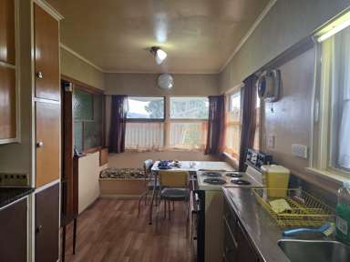 15A Mangakahia Road_2