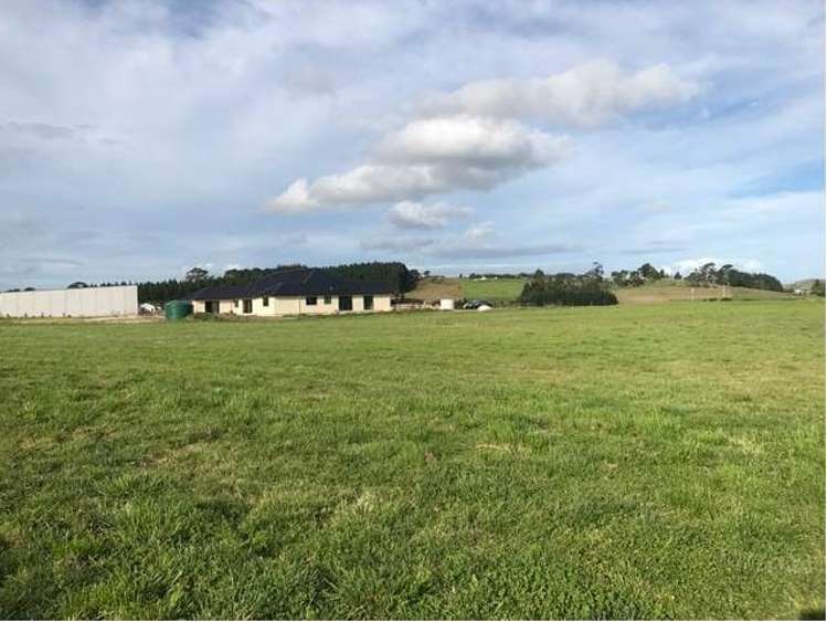 36 Aileron Rise Dairy Flat_6