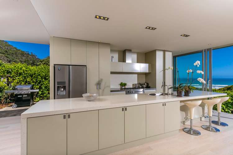 70 Domain Crescent Muriwai_8