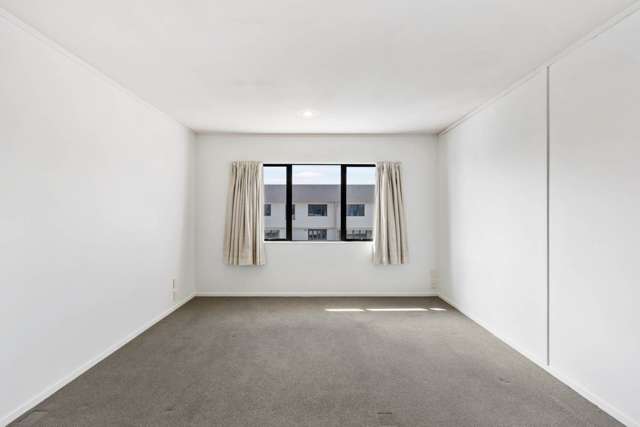 11/11 Freeman Way Manukau_4