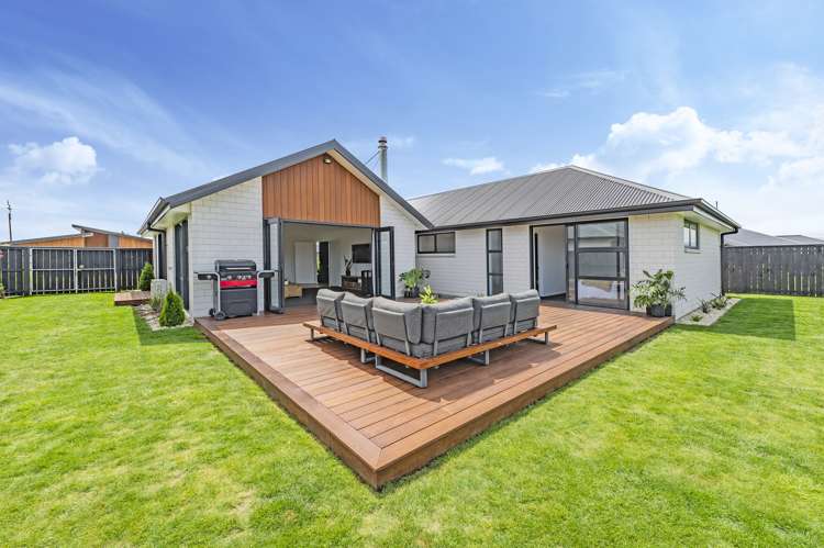 7 Vitalia Crescent Lincoln_31