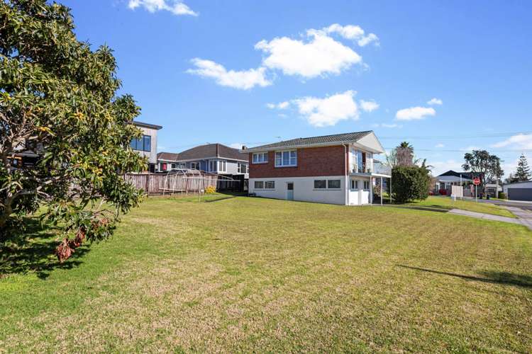 34 Matipo Road Te Atatu Peninsula_11