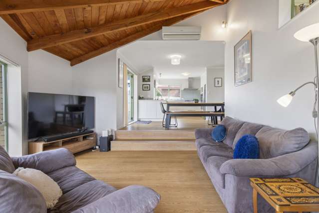 37 RIVERSIDE DRIVE Waiuku_3
