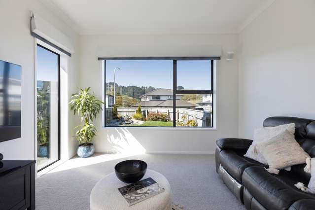 8 Hattersley Grove Churton Park_3