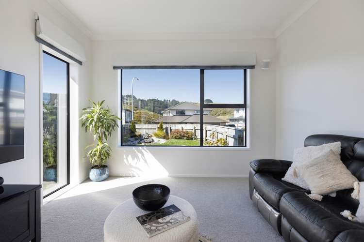 8 Hattersley Grove Churton Park_3