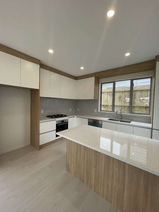 10D Playfair Road Mount Roskill_1