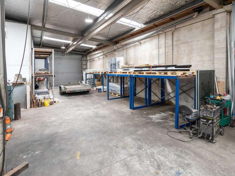 9-11 Paramount Drive Henderson_8