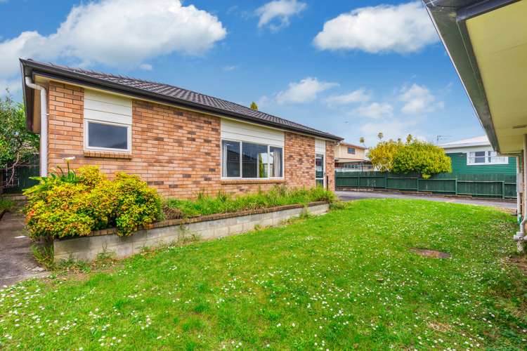 27 Royton Avenue Mangere East_8