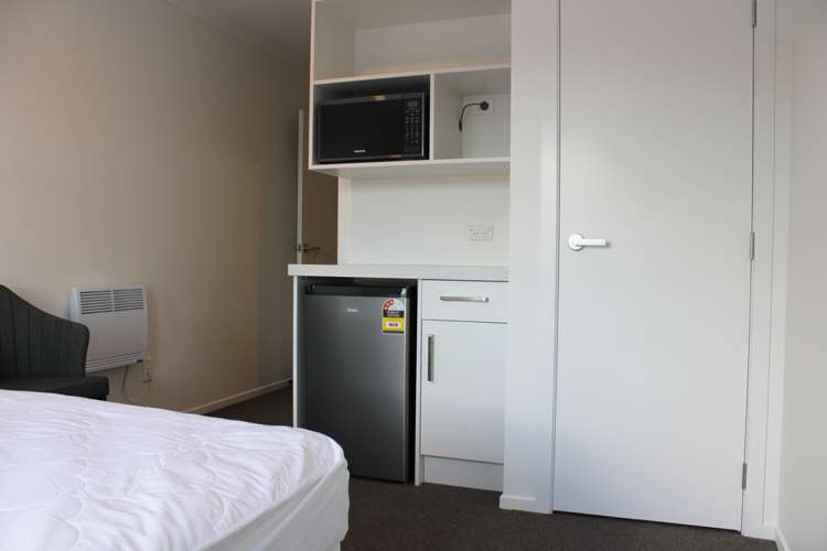 4/5 Rm E Ford Street Hamilton East_4