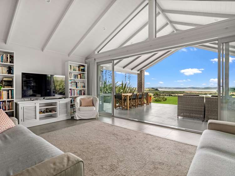 18 Kaipara Lake Road South Head_13
