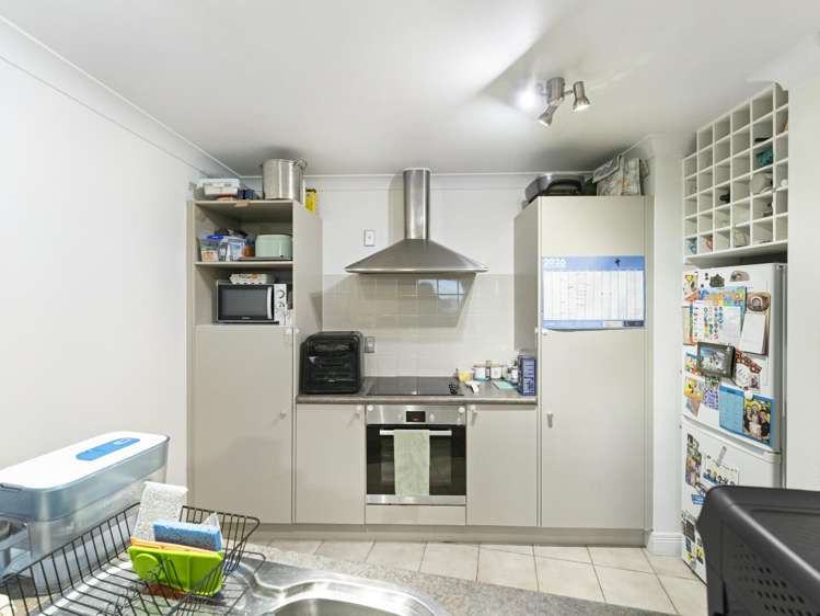 48 Earnslaw crescent Flat Bush_5