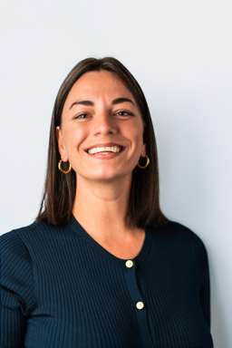 Lea de Lautour