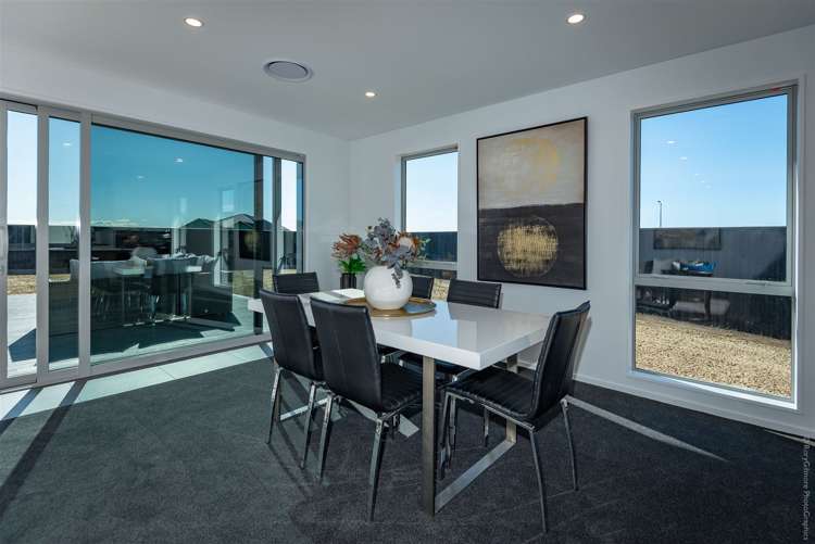 35 Candlesticks Crescent Lincoln_6