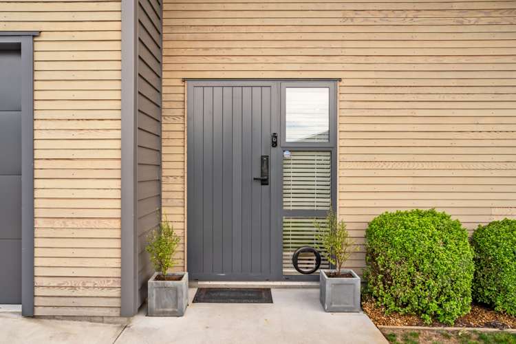 32 Tuatahi Avenue Solway_1