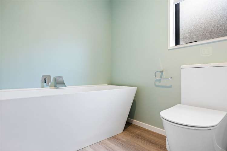 16 Quinn Crescent Woodend_12