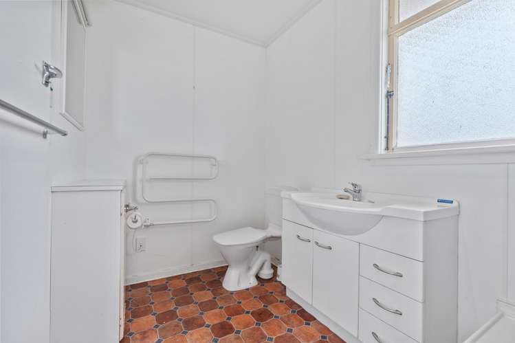 98 Helensburgh Road Halfway Bush_12