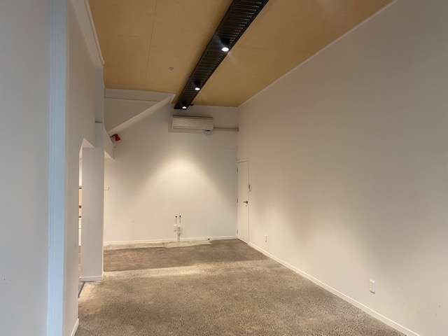 Shop 1/46 Hurstmere Road Takapuna_4