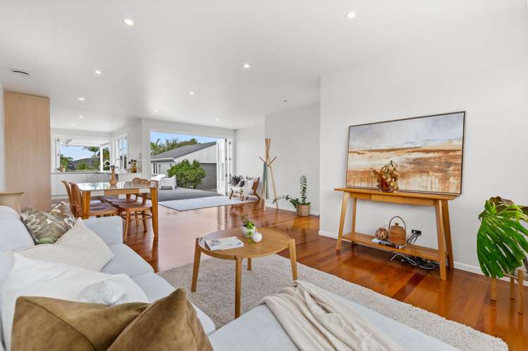 46 Matipo Road Te Atatu Peninsula_1