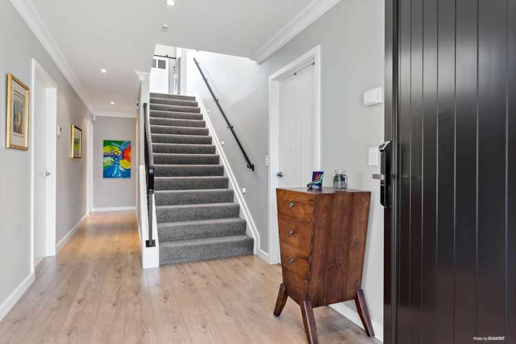 10 Tuangi Street Long Bay_22