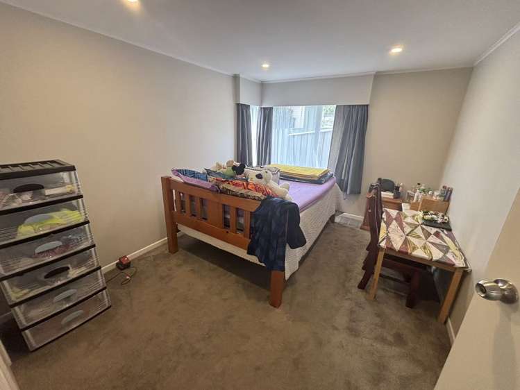14C Triangle Road Massey_5