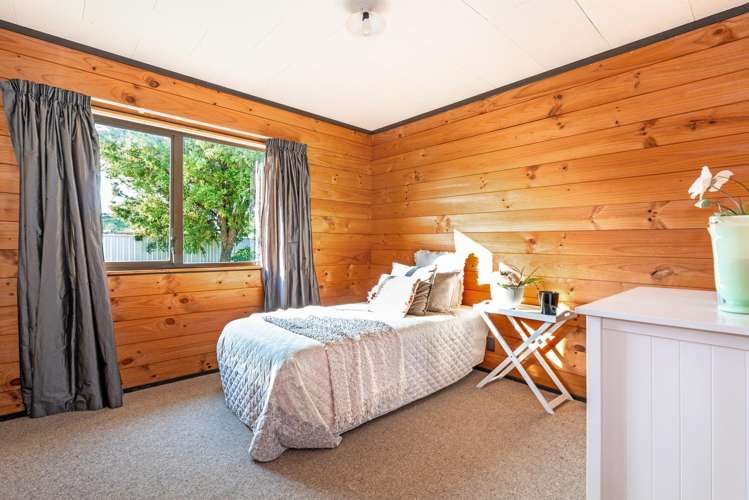 416 Ormond Road Lytton West_11