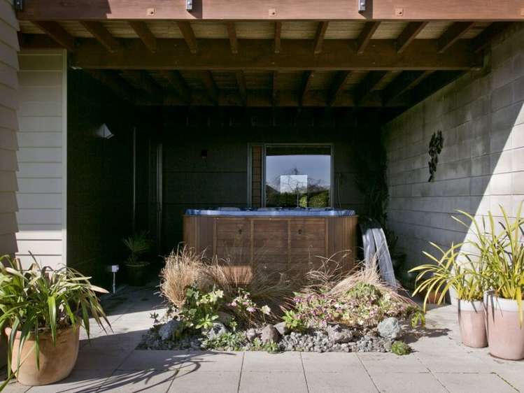 21 Botanical Heights Drive Waipahihi_17