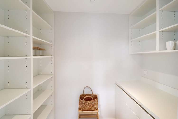 1301/161 Victoria Street 2185_7