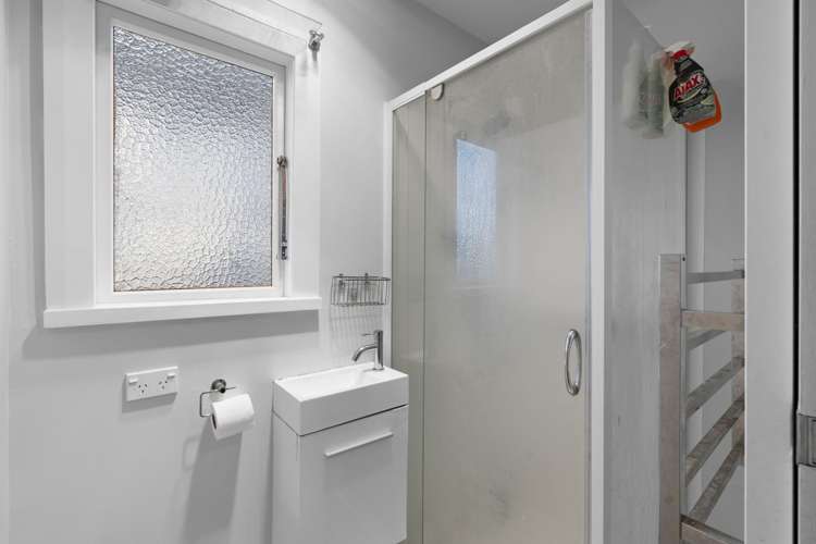 26 Hopkins Street Woolston_19