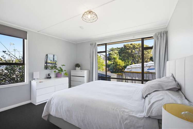 16 Tuki Street Titahi Bay_11