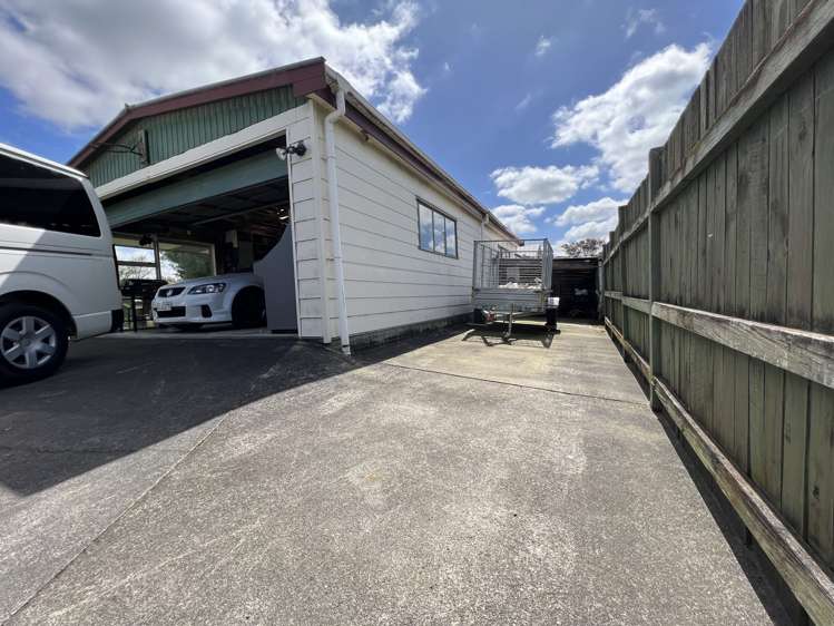 5 Peter Hall Drive Kelvin Grove_15