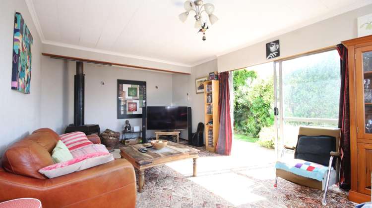 68 Paterson Street Grasmere_2