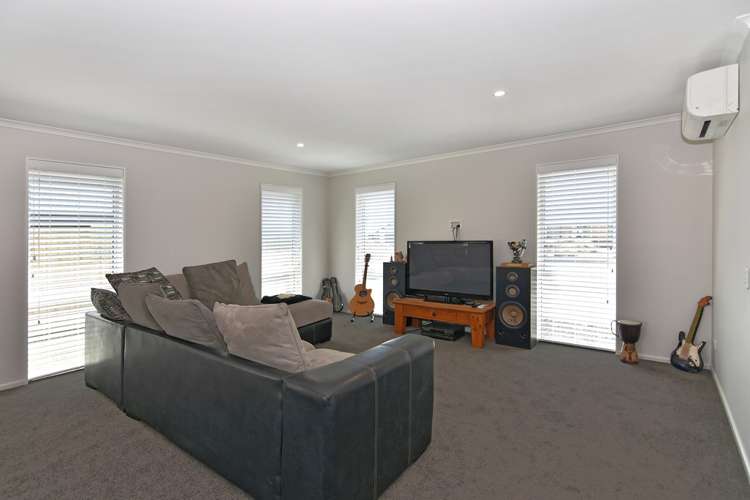 65 Hart Road Richmond_7