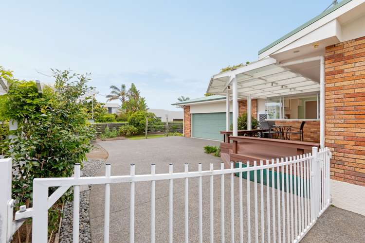 25 Hillcrest Road Otumoetai_21