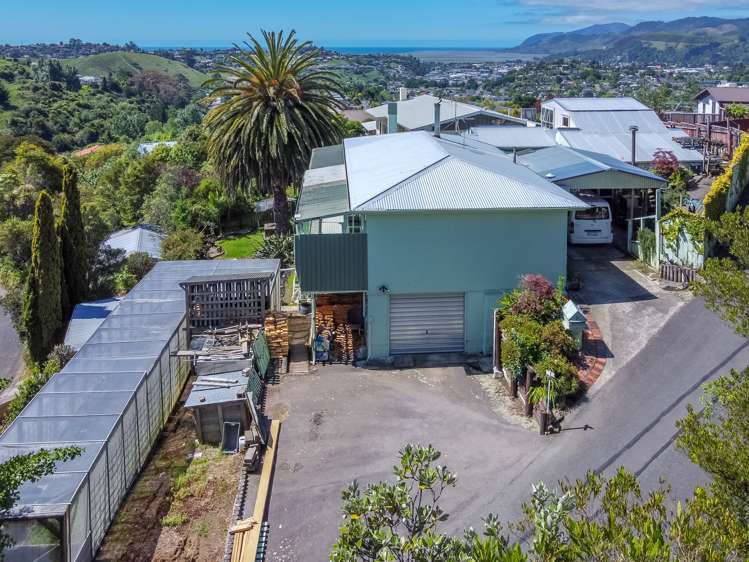 27 Ariesdale Terrace Toi Toi_16