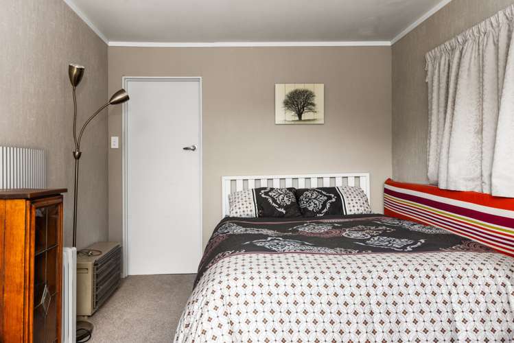 809 Collinge Road Mayfair_13