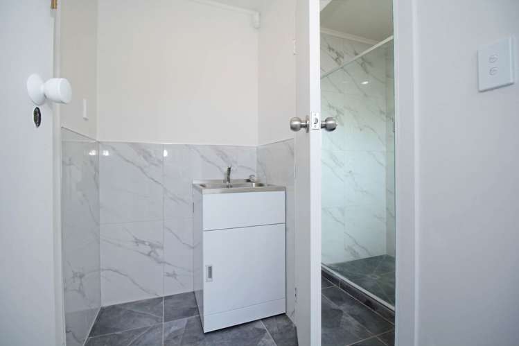 8/17 Russell Road Manurewa_9