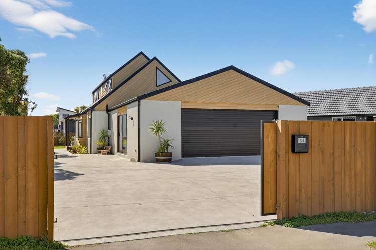 189 Rocking Horse Road Southshore_35