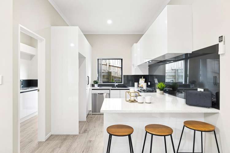 142 Lisle Farm Drive Pukekohe_9