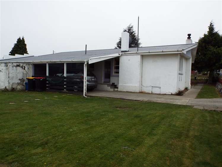 18 Helena Street Lumsden_21