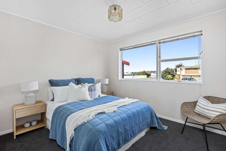 35 Fairway Avenue Red Beach_14