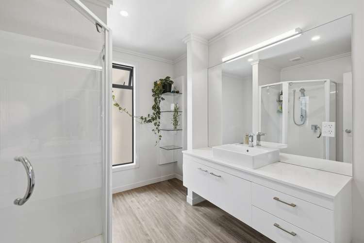 103 Awataha Crescent Pyes Pa_15