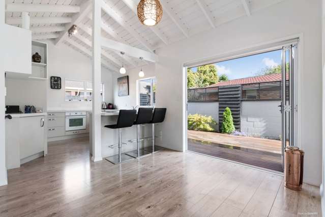 6b Laurie Street Red Beach_2