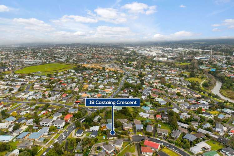 18 Castaing Crescent Te Atatu South_13